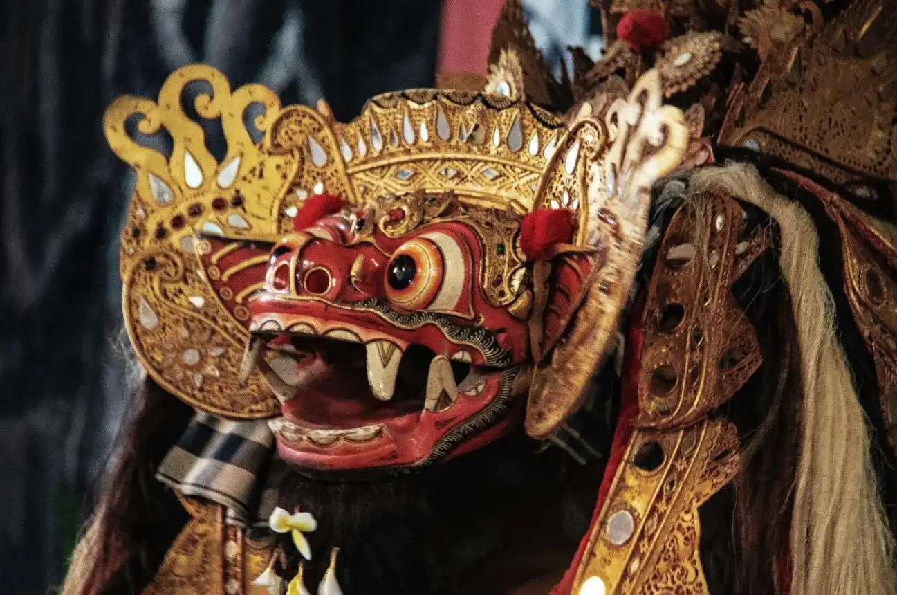 Dancer performing on a Bali stage